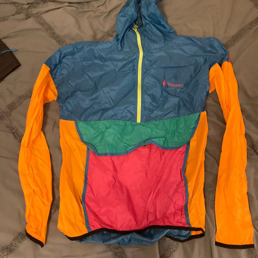Cotopaxi Teca Windbreaker
